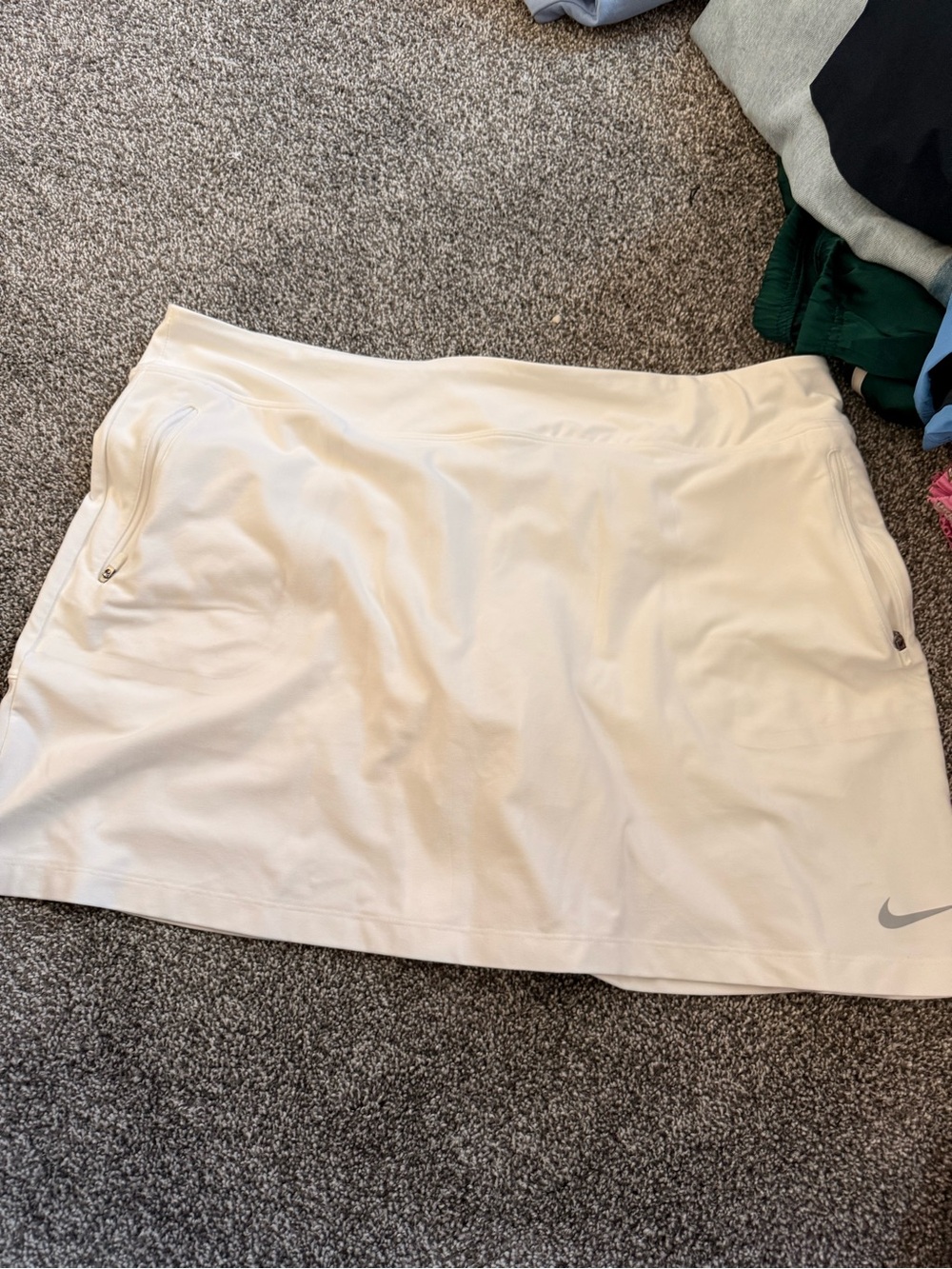 Nike White Women's Tennis Skort with Zip Pockets